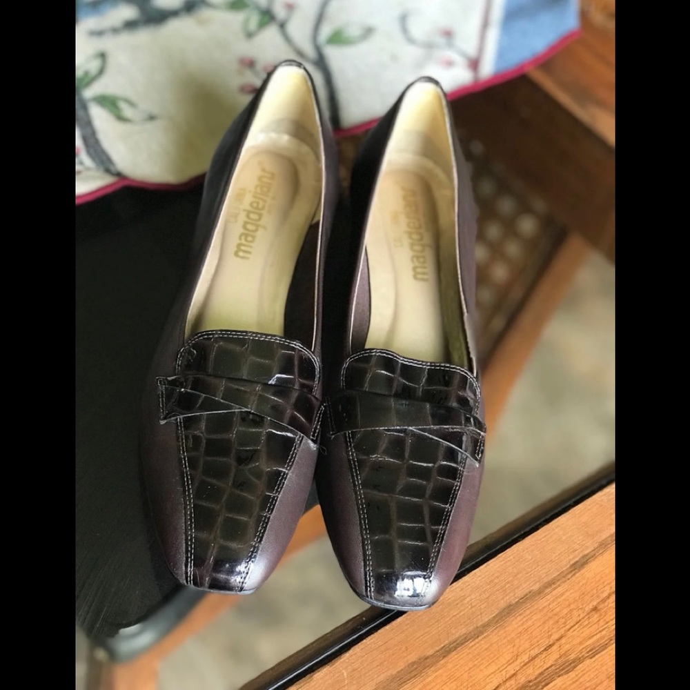 MAGDESIANS SHOES